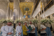 José Antonio Navarro (en el centro) entrega un ramo de flores al hermano mayor de Los Ángeles en la Catedral de Almería.