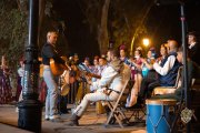 Imagen del coro de la Hermandad de Nuestra Señora del Rocío de Garrucha durante su actuación en el rosario del Rocío.