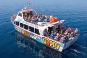 El barco con suelo de cristal tiene capacidad para 83 pasajeros