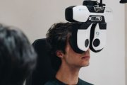 La terapia visual con realidad virtual se realiza ya en Almería.