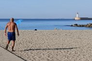 El calor aprieta desde bien temprano en la capital, que está sufriendo las temperaturas más altas en estas fechas de la última década.