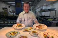 El chef Antonio Carmona, de la Terraza Carmona, con elaboraciones para este jueves.