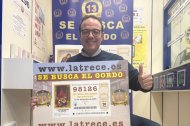 El lotero Jesús Ibáñez, de ‘La Trece’, repartirá 20 décimos del 98.126.