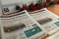Varios ejemplares de La Voz de Almería en su versión impresa.