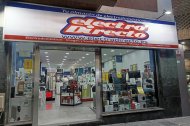 La tienda de Electro Directo en Federico García Lorca se suma a la actividad comercial de la Navidad en Almería.