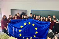 Estudiantes del Azcona que participan en el Programa EPAS (Escuelas Embajadoras del Parlamento Europeo).