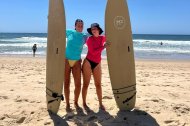 Paula Ortiz de azul y Victoria Molina de rojo desde Australia.
