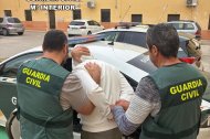 Momento de la detención por parte de la Guardia Civil
