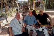Eusebio Rodríguez Padilla, Francisco Giménez-Alemán y Antonio Torres en la Dulce Alianza del Paseo de Almería.