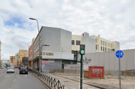 Imagen de archivo del edificio en el que estaba Hiper Olé y que acogerá un gimnasio próximamente.