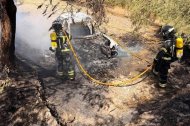 Vehículo que ha aparecido calcinado en Abrucena minutos después del tiroteo.