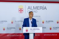 El concejal Sandro Soler durante el balance turístico del Ayuntamiento de Almería.