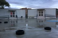 Aulas prefabricadas en un colegio de Almería, en una imagen de archivo.
