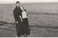 Angel Herráiz Comas y Victoria Pradal Gómez, en una playa de Almería, en 1934.