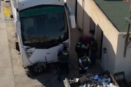Imagen de uno de los autobuses empleados para transportar la droga escondida desde Almería hasta Bélgica.