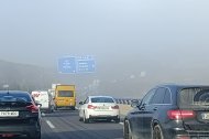 Retenciones en la A7 en la salida del Puerto de Almería debido a la niebla y varios accidentes.