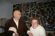 Domingo Martínez Bautista y Filomena Sánchez, un matrimonio feliz en su casa de Cóbdar donde vivieron los últimos años de su vida.