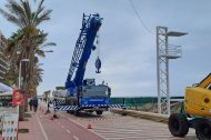 Trabajos para la colocación de la torre de salvamento en San Miguel