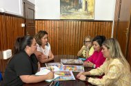 Reunión de trabajo para coordinar acciones informativas y de sensibilización
