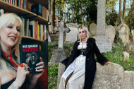 A la izquierda: Jacky, de @crimenyrimel, con su libro 'Nos quieren muertas'. A la derecha: la joven en un cementerio británico.