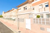 Chalet adosado en venta en Almería.