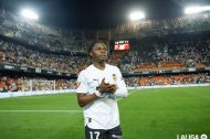 No fue una despedida feliz de Valencia para Largie Ramazani.