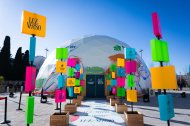 Una experiencia sensorial en un gran domo geodésico 360º