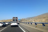 El accidente ha provocado importantes retenciones a primera hora de este miércoles