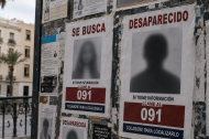 Imagen de archivo de carteles de búsqueda de personas desaparecidas.