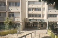 La primera prueba de las oposiciones a profesor de Peluquería se celebró en el IES Alhadra.