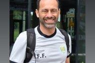 Fran Fernández vive dedicado a su club y aísla a su plantilla del ruido.