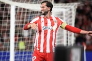 Leo Baptistao celebra su gol al Cádiz en la portería del fondo sur.