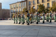 La Unidad de Música de La Legión, tocando en la plaza de Santa Teresa de Ávila.