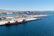 Vista parcial del Puerto de Almería.