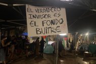 Acampada en el Paseo de Almería este domingo.