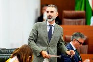 Fernández-Pacheco ha afirmado que la Junta estará con los productores andaluces “defendiendo los intereses, la competitividad y la rentabilidad del sector y defendiendo la seguridad alimentaria europea”.