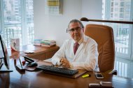 Pedro Torrecillas, en su consulta.