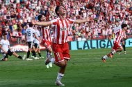 La UDA lleva siete victorias seguidas y busca la octava ante el Real Oviedo para mantenerse una semana más en el liderato de Segunda.