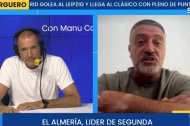 Manu Carreño con el entrenador del Almería en El Larguero.