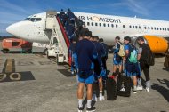 Los futbolistas del Oviedo, rumbo a Almería.