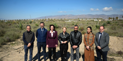 Los terrenos de El Toyo siguen a la espera de la primera piedra.