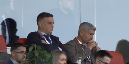 El director deportivo del Almería en la fila de arriba junto a Salva Sevilla.