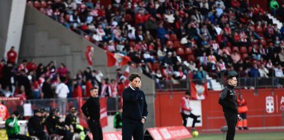 Bendito problema para el entrenador del Almería.
