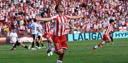 La UDA lleva siete victorias seguidas y busca la octava ante el Real Oviedo para mantenerse una semana más en el liderato de Segunda.