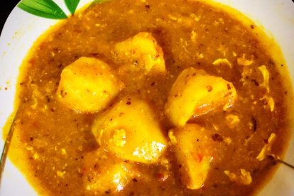 Patatas en ajopollo de Almería.