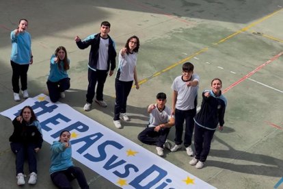 Alumnos del Colegio Divina Infantita de El Ejido.