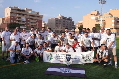 La Peña Deportiva Garrucha asciende a la División de Honor.