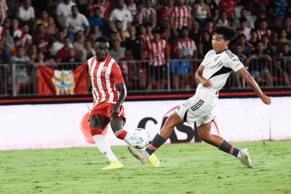 Soko compite bien pero no ha tenido fortuna de cara al gol.