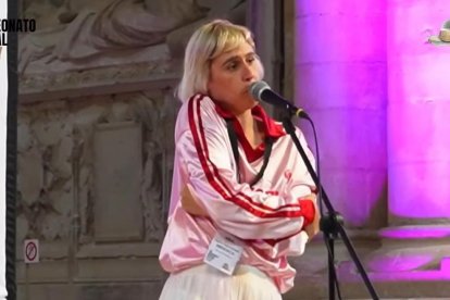 Annët Batlles en XIV Campeonato Estatal Poetry Slam