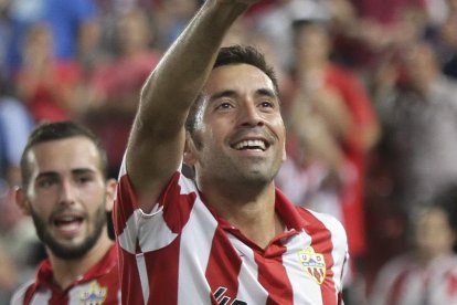 Charles Días firmó una temporada increíble con el Almería marcando 32 goles entre Liga y Play Off de ascenso.
